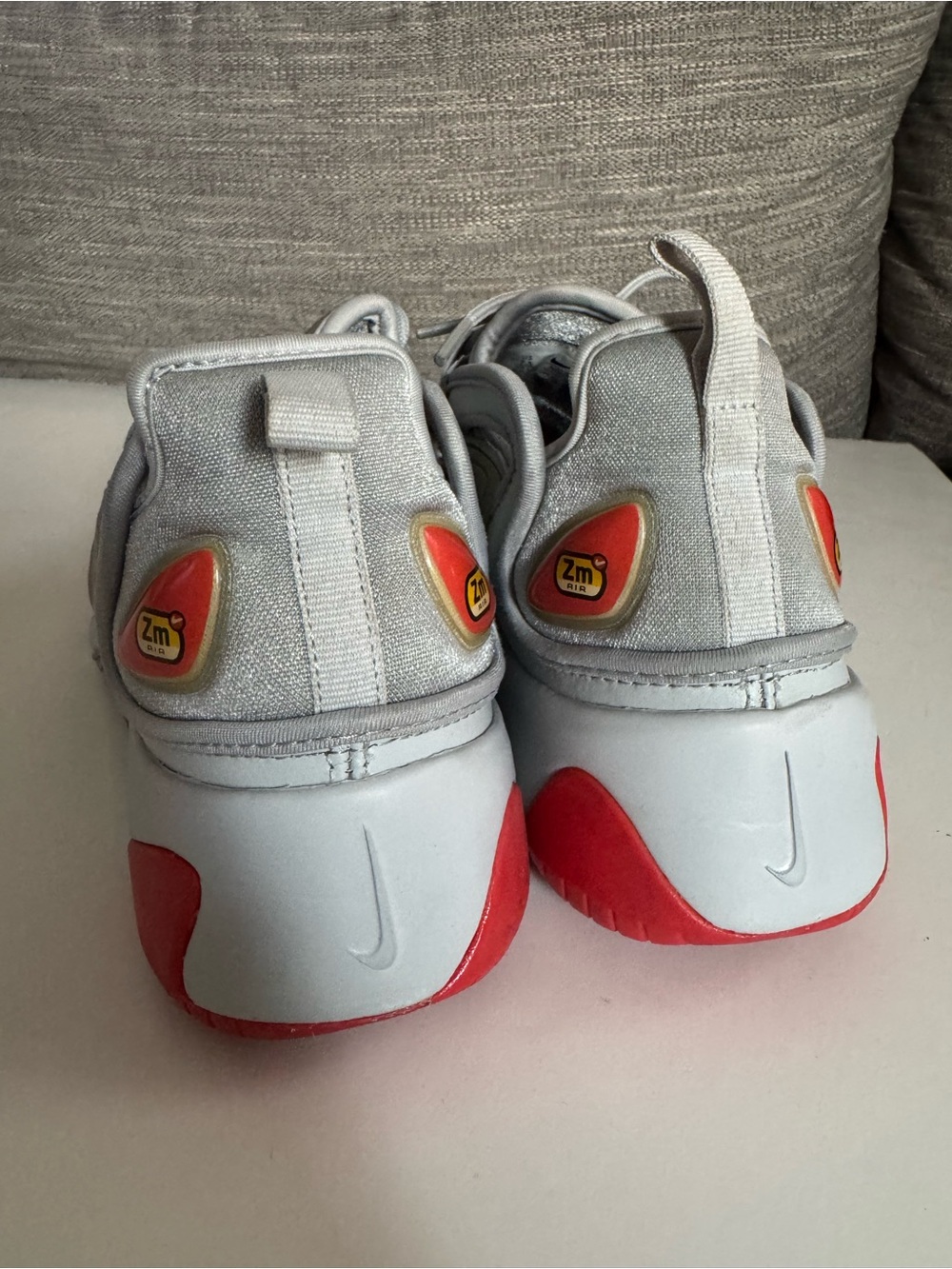 Nike White and Gray Sneakers with Red Accents - Picture 4 of 7